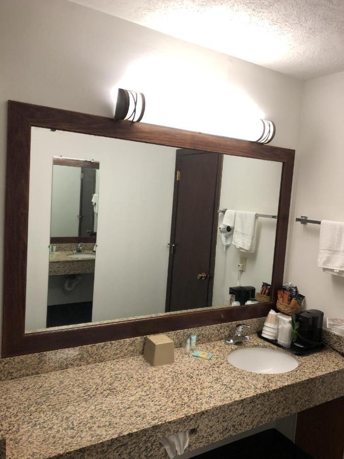 Corn Palace Inn 미첼 외부 사진