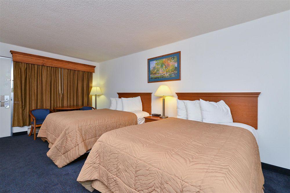 Corn Palace Inn 미첼 외부 사진